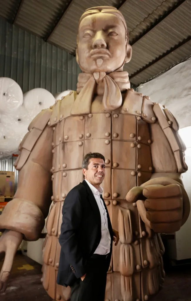 El MARQ exhibirá en La Explanada de Alicante la figura de un guerrero de Xi’an de once metros de altura