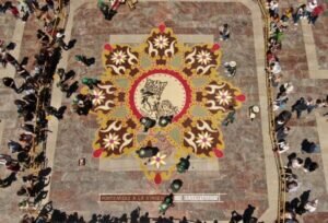 alfombra a la Mare de Deu dels Desamparats