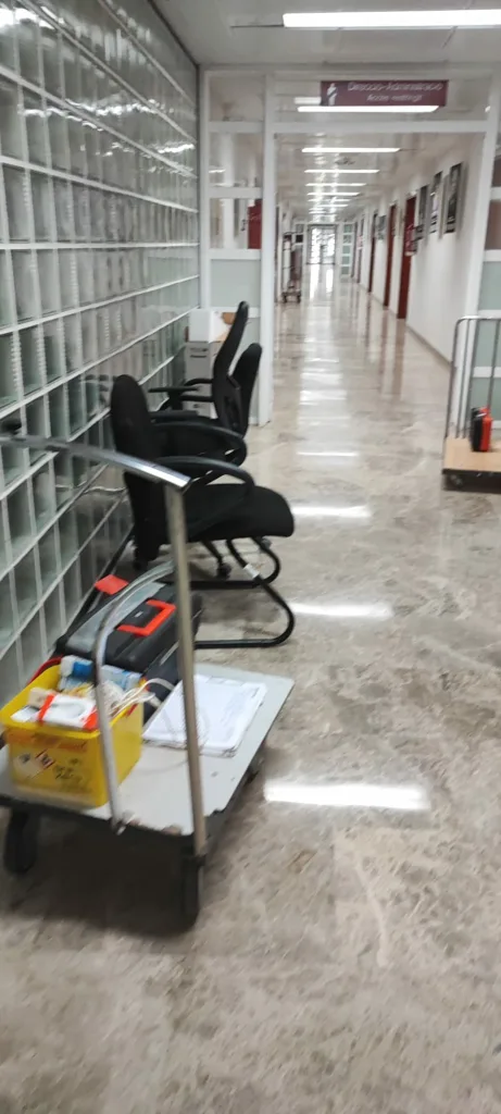 reformas área de dirección en Hospital de La Ribera