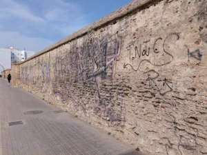 pintadas muros de San Miguel de los reyes