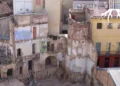 La muralla andalusí de la calle Salinas: trece años de ruina, coartadas y descoordinación institucional