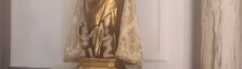 La Virgen vuelve a la primera planta del Ayuntamiento de Valencia a los 10 minutos de ser nombrada alcaldesa Catalá