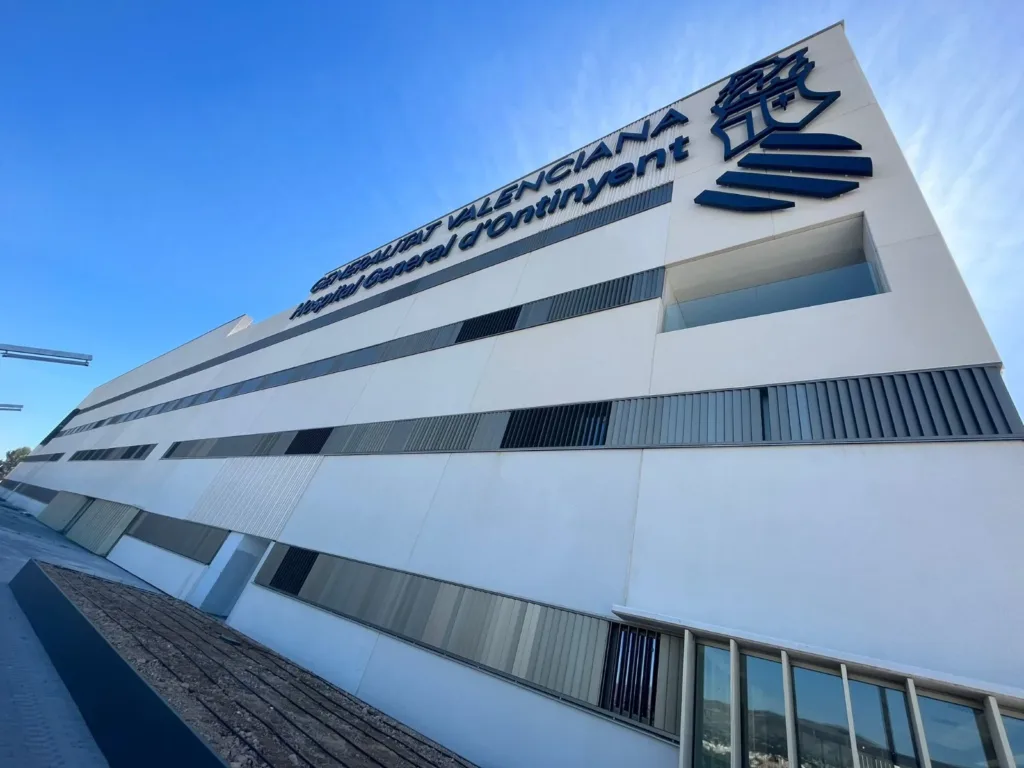 Sanitat abre nuevas consultas externas en el nuevo hospital d’Ontinyent aperturado a plazos
