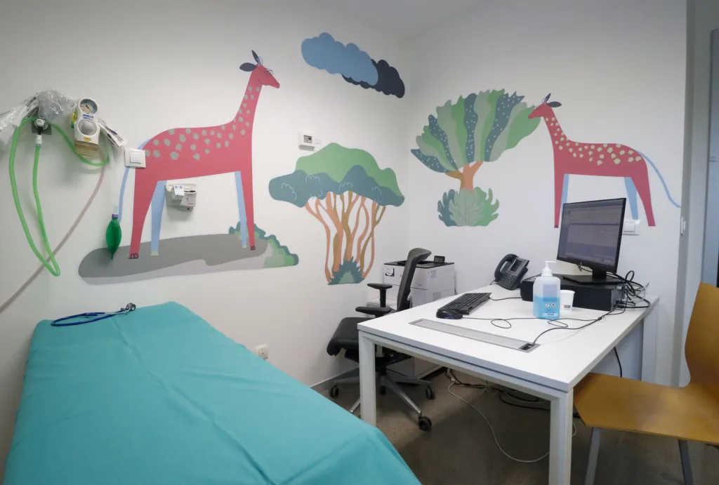 nueva decoración urgencias pediátricas de La Fe