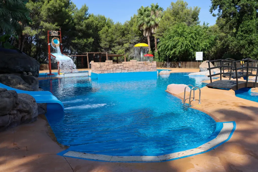La piscina del Parc Vedat de Torrent ha recibido ya a más de 36.000 personas este verano