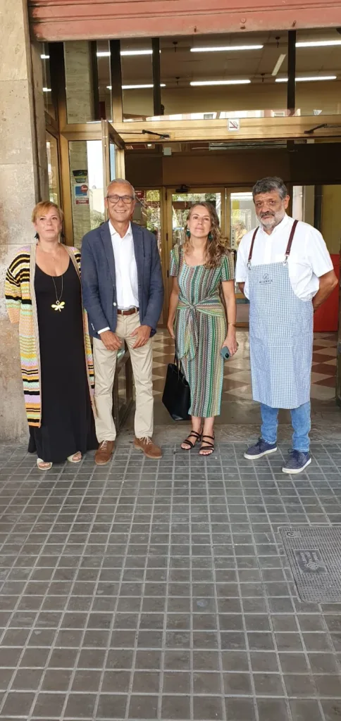 Catalá visita el Mercado del Cabanyal tras las obras de urgencia del techado 3 WhatsApp Image 2023 09 01 at 12.02.46