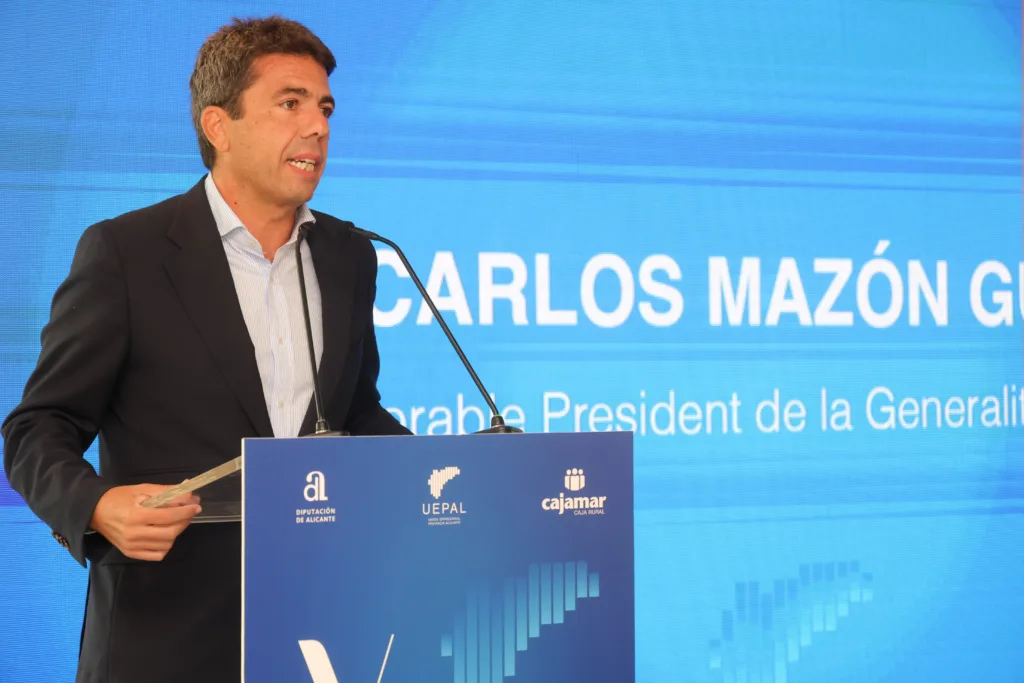 Carlos Mazón insta al Ministerio de Transportes a desbloquear el proyecto de la Estación Intermodal de Alicante