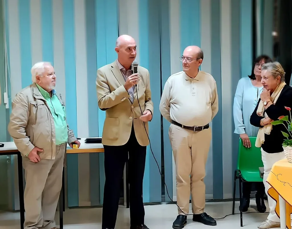 El concejal de Mayores visita los centros de Sant Pau y Patraix