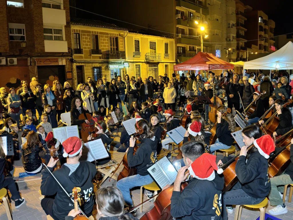 Alboraya celebra la Navidad con el mercado navideño y música