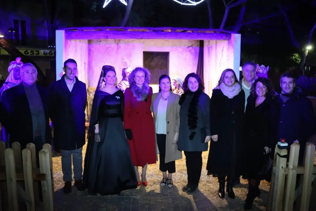 El Belén recuperado de Pallardó ya luce en Torrent 47 años después 2 image000075