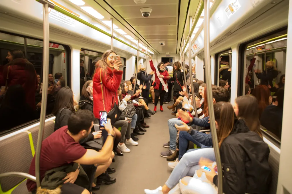 MetroValencia dará servicio toda la noche en Nochevieja. Conoce los horarios de las distintas líneas