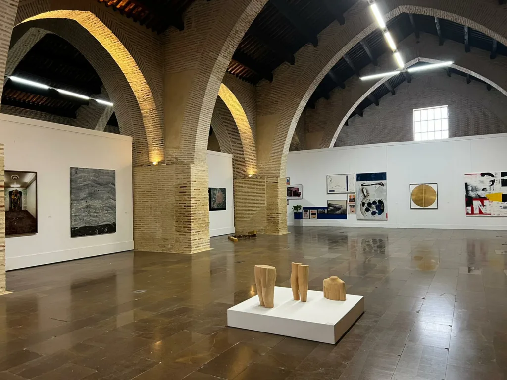Las Atarazanas de Valencia exhiben las obras más destacadas del Premi Senyera d’Arts Visuals 2023