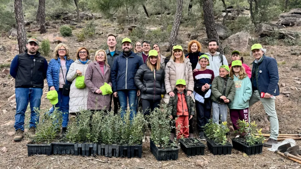 Este primer trimestre de 2024 se plantarán 12.000 árboles de 50 especies autóctonas en los parques naturales de la Comunitat Valenciana