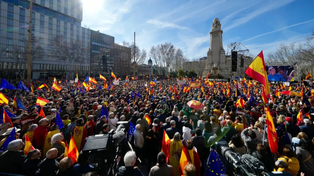 Más de 50.000 españoles claman en Madrid contra la amnistía de Sánchez convocados por el Partido Popular
