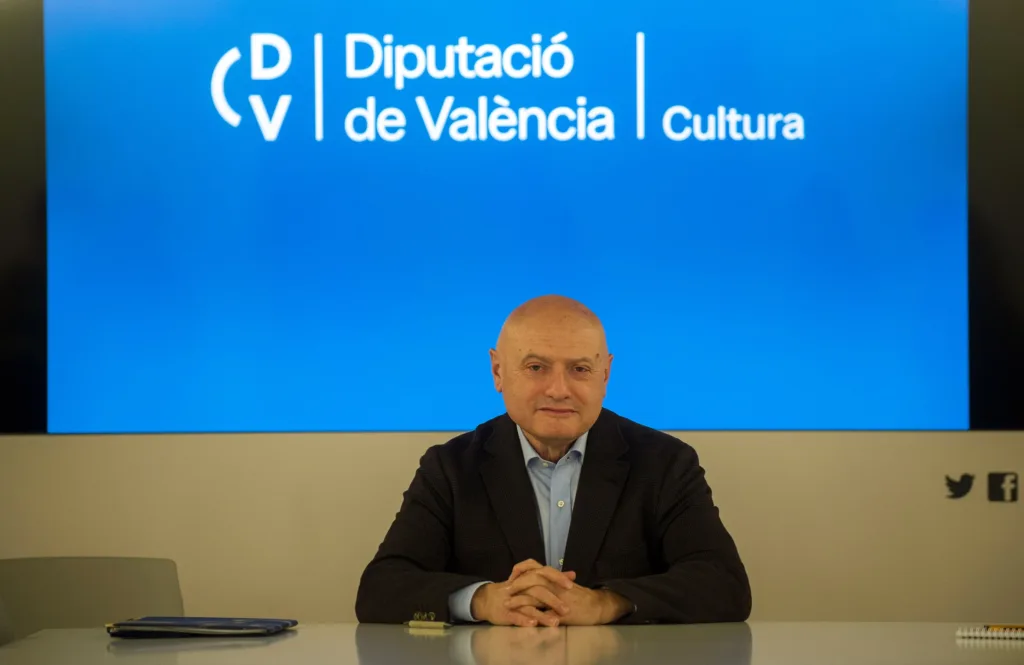 La Diputació de Valencia gobernada por el PP y La Vall y con apoyo de Vox reconoce 2024 como "Año Estellés"