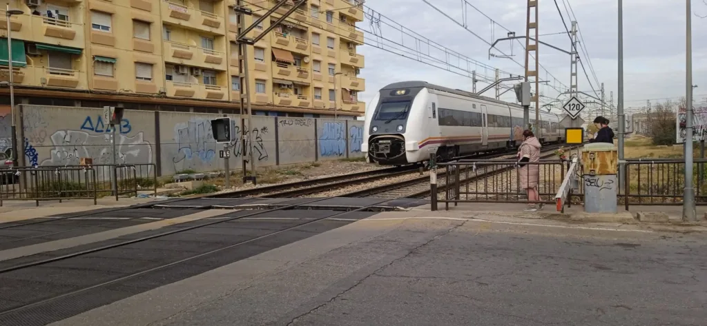 El Soterramiento de vías de Alfafar, Benetusser y Sedaví no es apoyado por el PSPV en Corts Valencianes