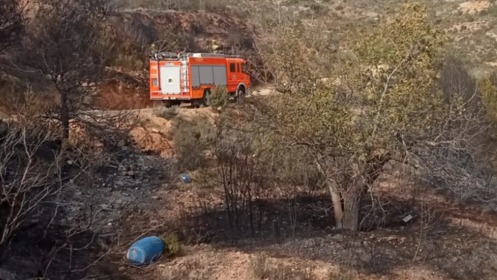 Declarado un Incendio de cañar en la zona del Matador de Albaida y extinguido otro incendio en Macastre