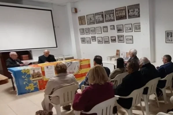En Josep Payà i Alberola, acadèmic de la RACV presentà en Dénia la conferència de “Descabezando Mitos”