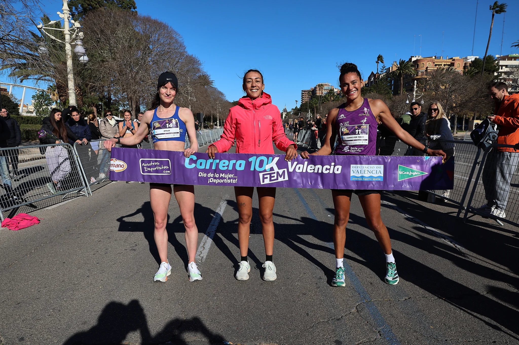 La «10KFem» bate récord de participación con 3.000 corredoras, Ghizlane Assou ha ganado la prueba