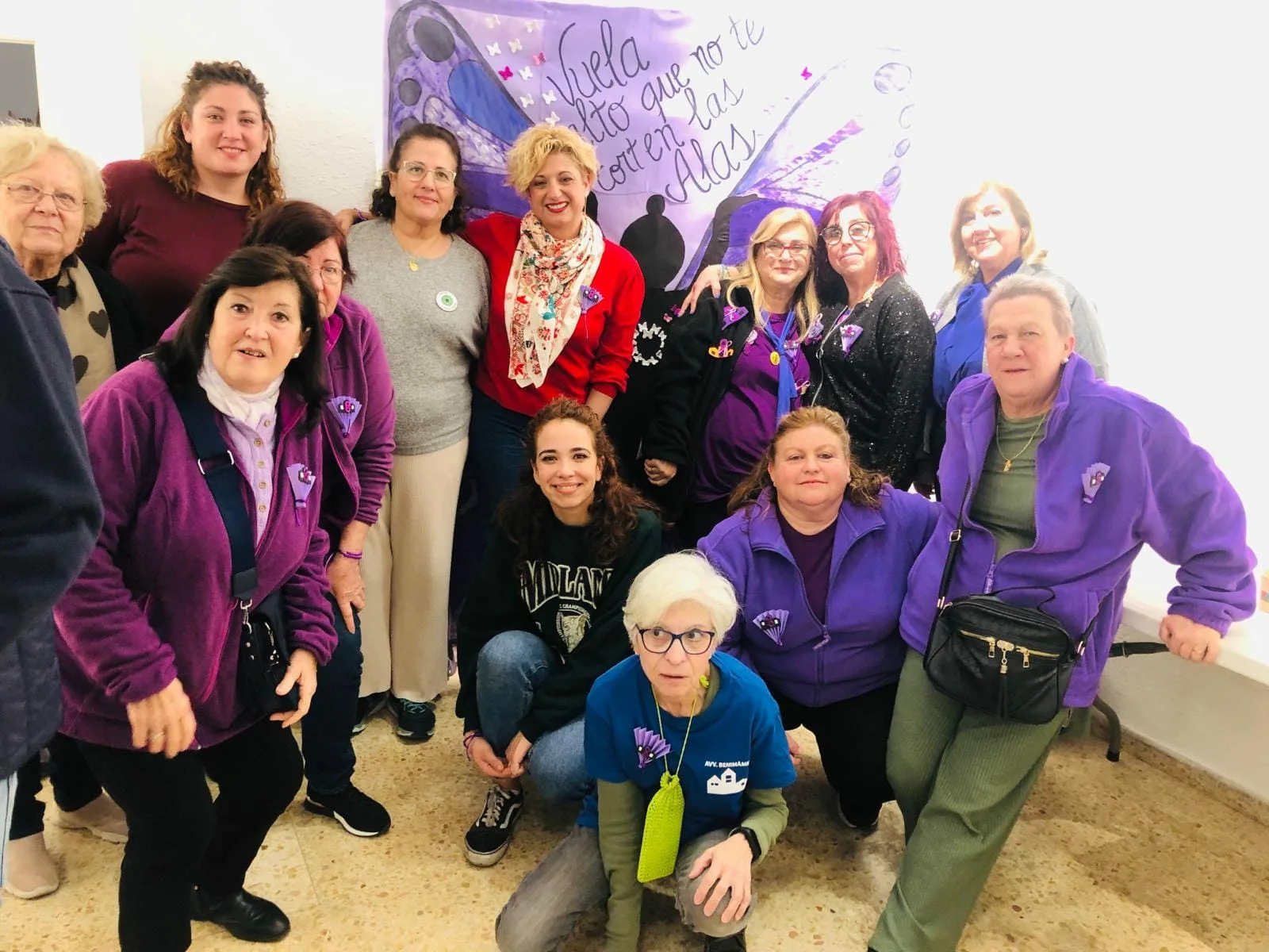 Foto asistentes charla AAVV Benimamet y RETINA cv