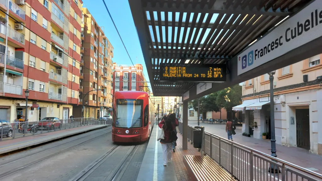 Metrovalencia modifica el servicio del tranvía con motivo de la Semana Santa Marinera de Valencia