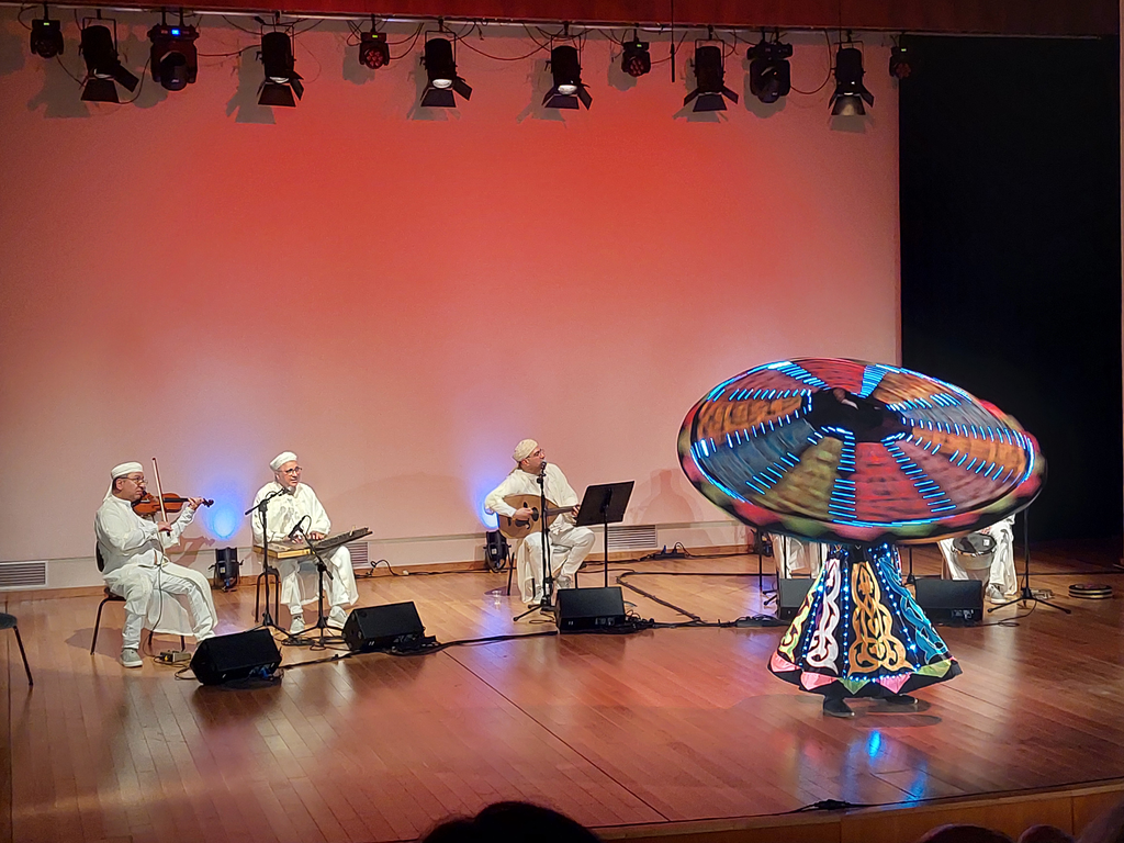 La musica sufi y las danzas derviches deslumbran en el Palau de la Musica 23