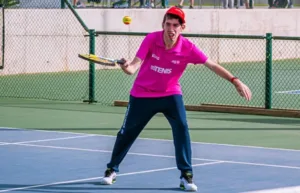 Persona con discapacidad tenis Fundación RAFA NADAL