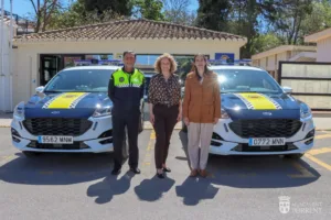 Torrent presenta dos nuevos vehículos policiales, híbridos enchufables 2 WhatsApp Image 2024 04 09 at 14.29.102