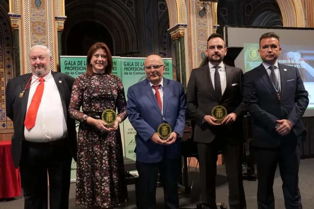Uniendo Talento y Tradición: La Gala Inaugural de los Doctores Profesionales de Valencia 7 WhatsApp Image 2024 04 10 at 22.55.421