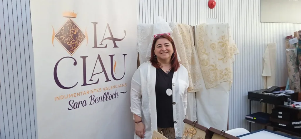 El Mercat Antic de Torrent repleto en la inauguración del I Showroom fallero 7 WhatsApp Image 2024 04 13 at 09.22.211