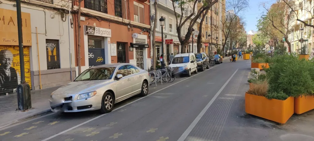 manzana pechina coches 2