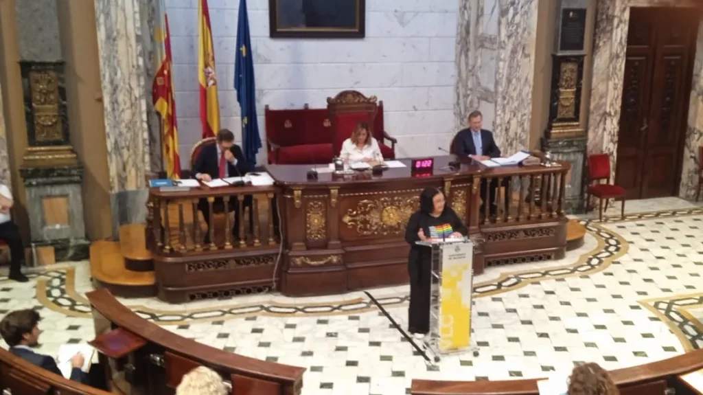 Luisa Notario acusa a Catalá de despreciar al colectivo LGTBI, "Nos tratan como farándula"