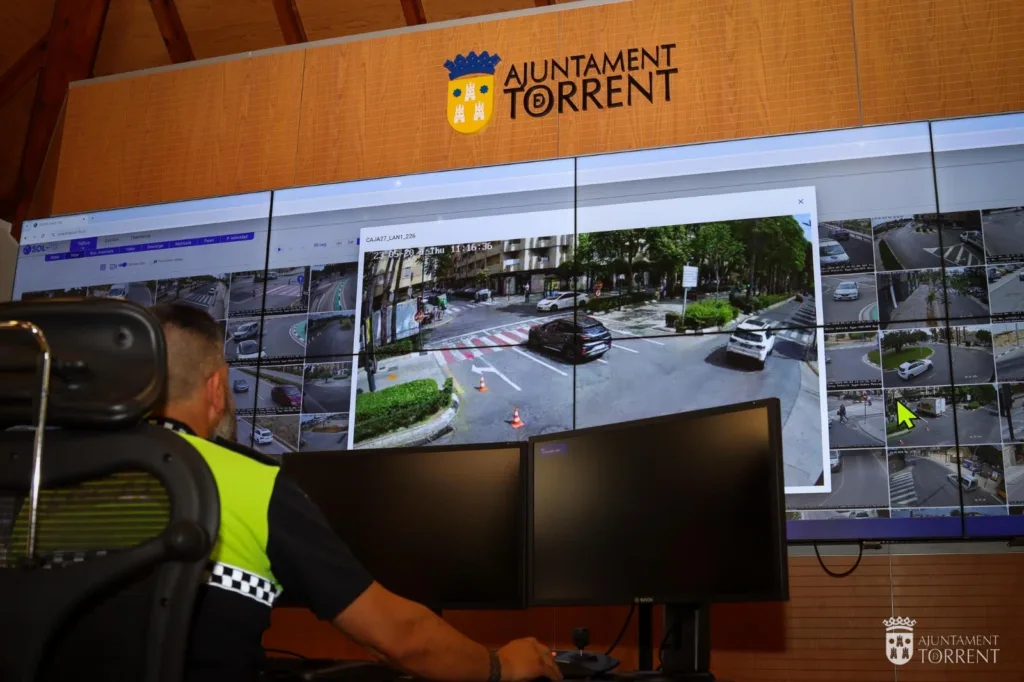 Torrent controlará el tráfico y la seguridad ciudadana con 192 cámaras de vigilancia de última generación