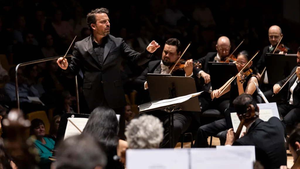 El Palau de les Arts clausura su temporada sinfónica con la ‘Novena’ de Beethoven dirigida por James Gaffigan