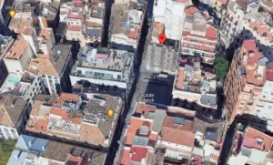 Días después de aprobar la moratoria de pisos turísticos en Ciutat Vella se conocen dos nuevos edificios y dos hoteles