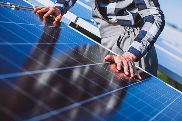 Energia autoriza la construccion de 23 instalaciones fotovoltaicas