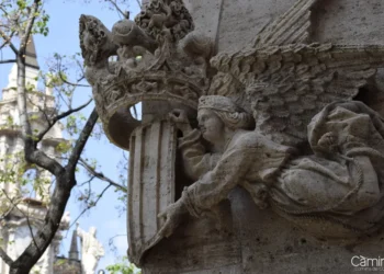 Ruta por la Lonja de la Seda: 29 años de Patrimonio UNESCO