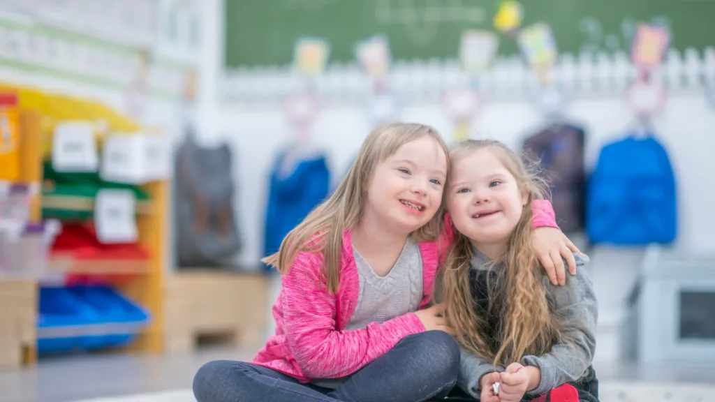 NIÑAS CENTRO EDUCACION ESPECIAL CEE SINDROME DE DOWN