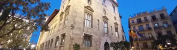 CCOO y UGT convocan una concentración del personal de los centros de mayores con gestión integral