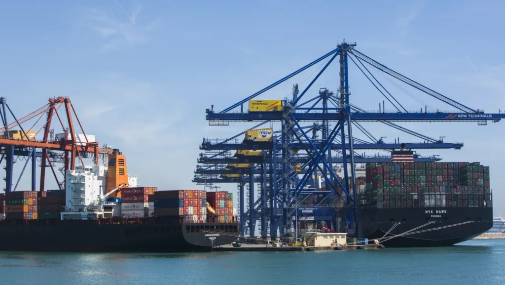 Las exportaciones de la Comunitat Valenciana ascienden a 16.474,4 millones entre enero y mayo