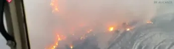 Sigue ardiendo el Incendio Forestal de Benasau, y siguen 150 personas desalojadas de Penáguila
