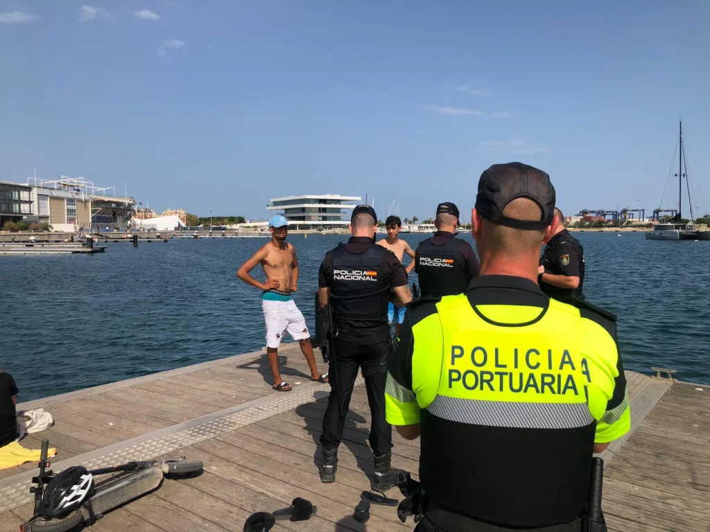 no bano puerto valencia