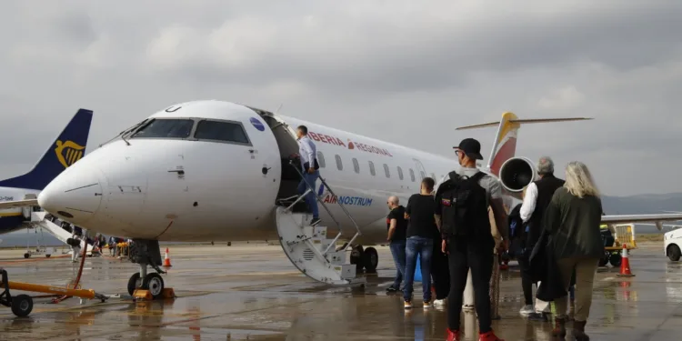 El aeropuerto de Castellón recibe una oferta de Air Nostrum para prolongar la ruta de Madrid y abrir una conexión con Palma de Mallorca