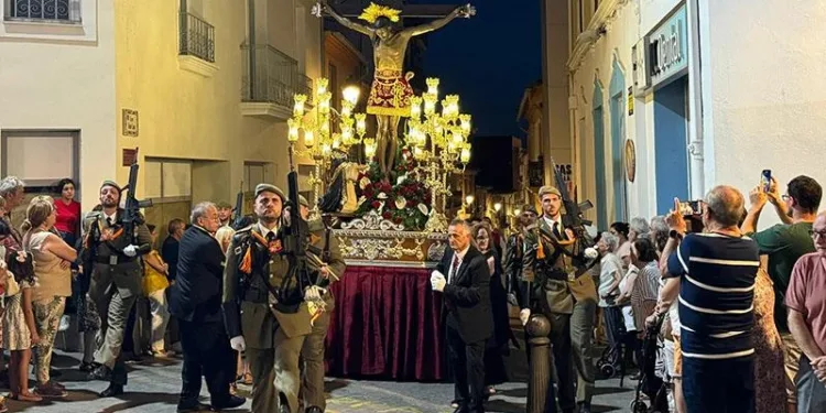 Las Fiestas de Paterna finalizan con la Solemne Procesión y dos grandes espectáculos pirotécnicos