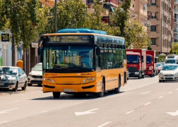 Desde mañana dos líneas de autobús unirán Torrent con Valencia 6 Desde mañana dos líneas de autobús unirán Torrent con Valencia