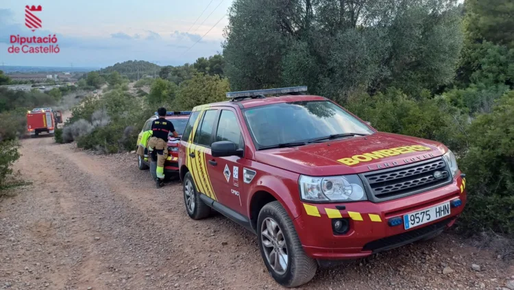 4 medios aéreos luchan contra un Incendio Forestal en Oropesa