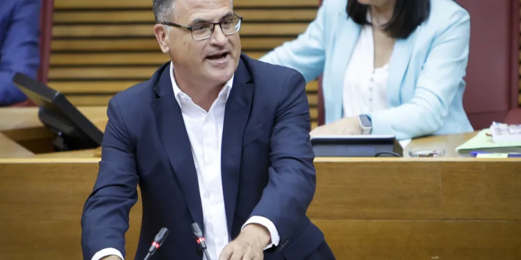 El PPCV acusa al Gobierno de abandonar la inversión en carreteras en la Comunitat Valenciana 1 El PPCV acusa al Gobierno de abandonar la inversión en carreteras en la Comunitat Valenciana