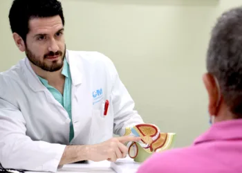 Urólogos del Hospital Universitario de Torrejón explican cómo abordar y prevenir las infecciones urinarias de repetición