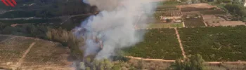 Nuevo incendio Forestal en Barcheta que corta tres carreteras. Quinto incendio del día