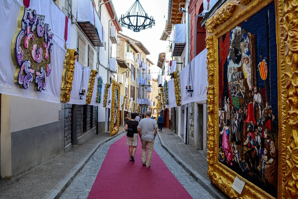 Sexenni decoracio dels carrers 25 web 11zon